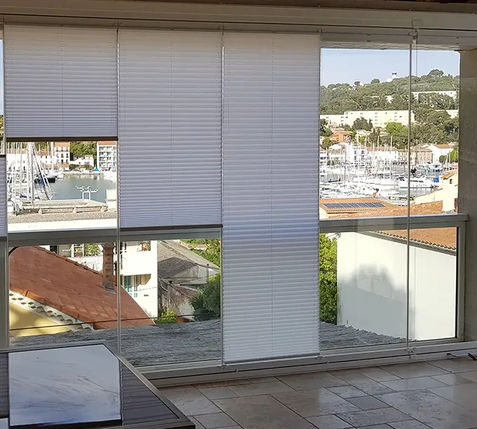 store plissé fermeture en verre coulissant et pivotant